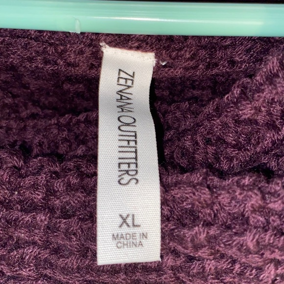 Zenana Outfitters Sweater - Picture 7 of 7